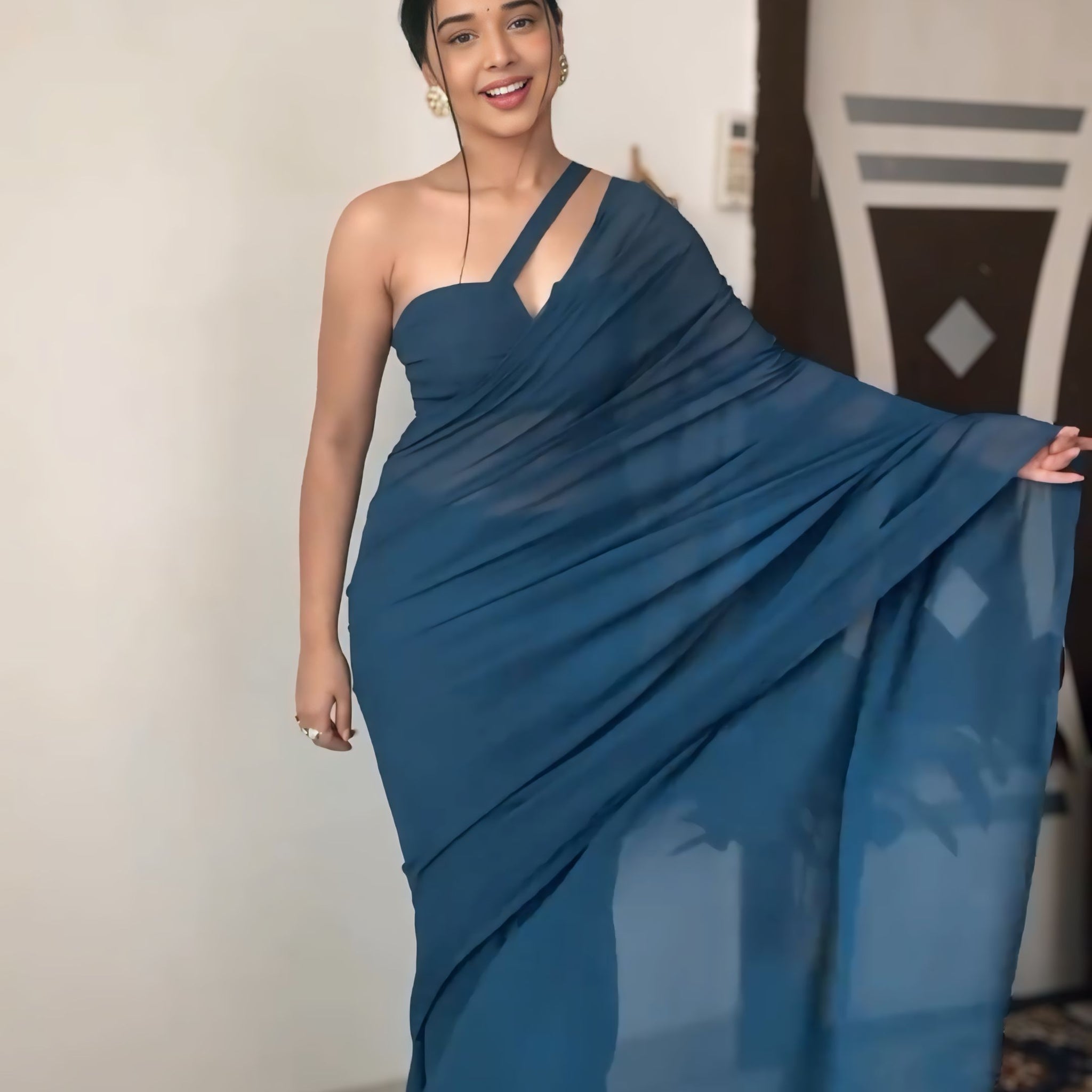 Teal,Rama Color, Plain Elegant  Georgette Ready To Wear Saree With Unstitched Blouse