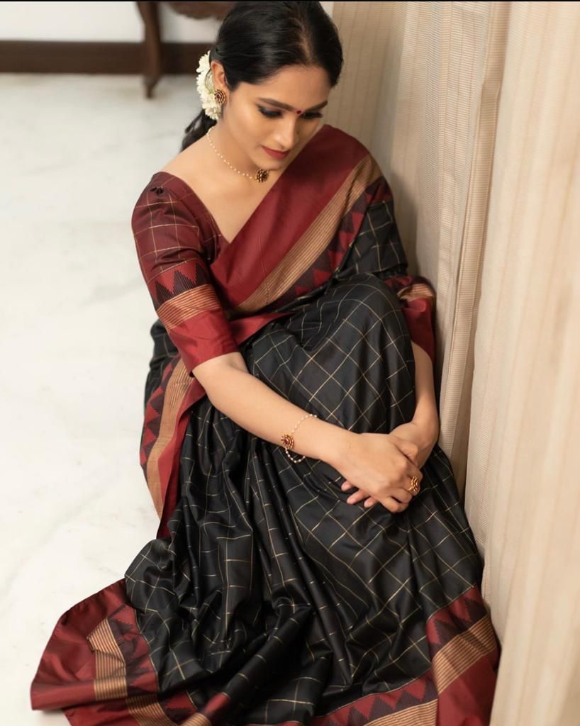 Elegant Black Jacquard Lichi Silk Saree with Maroon Zari Border  Timeless South Indian Grace