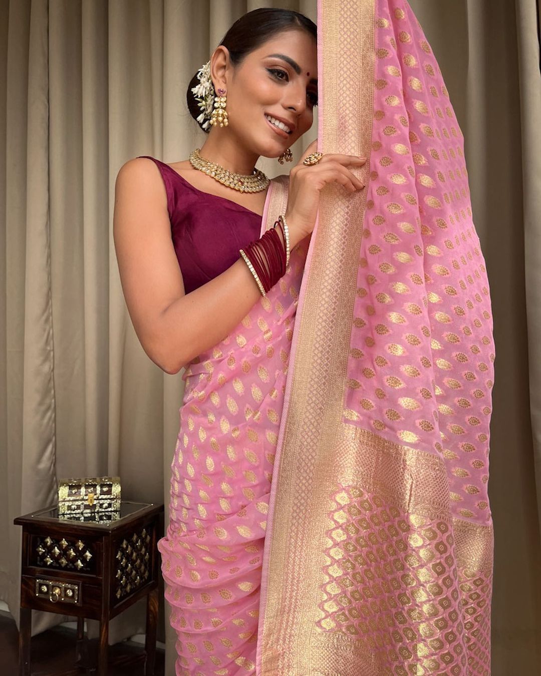 Elegant Baby Pink Banarasi Jacquard Lichi Silk Saree