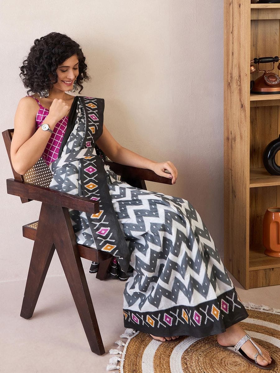 Grey and Black Mul Mul Cotton Ready to Wear Saree with Zigzag and Diamond Print with blouse