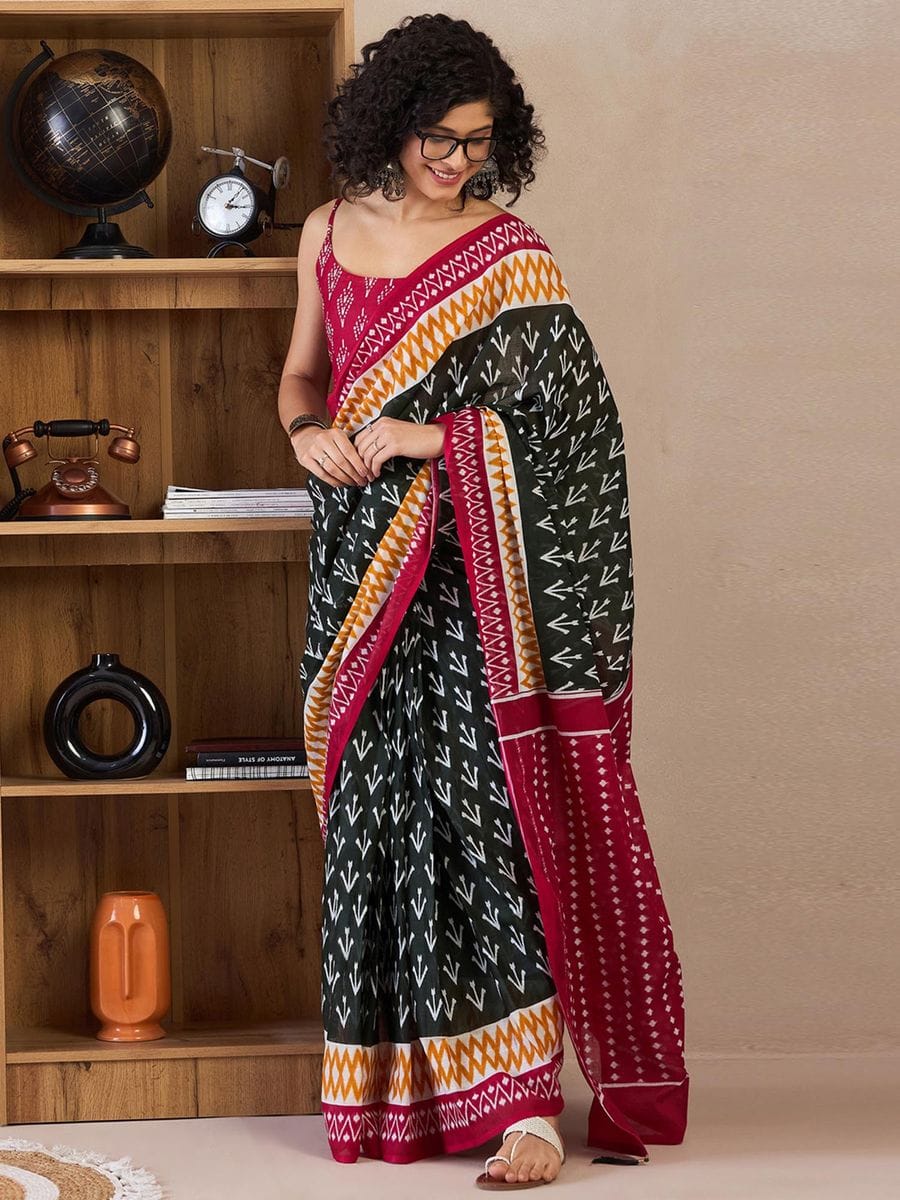Black and White Mul Mul Cotton Saree with Ikat Pattern and Pocket with blouse