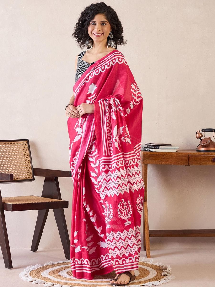 Red Mul Cotton Silk Saree with Floral Print and Pocket with blouse