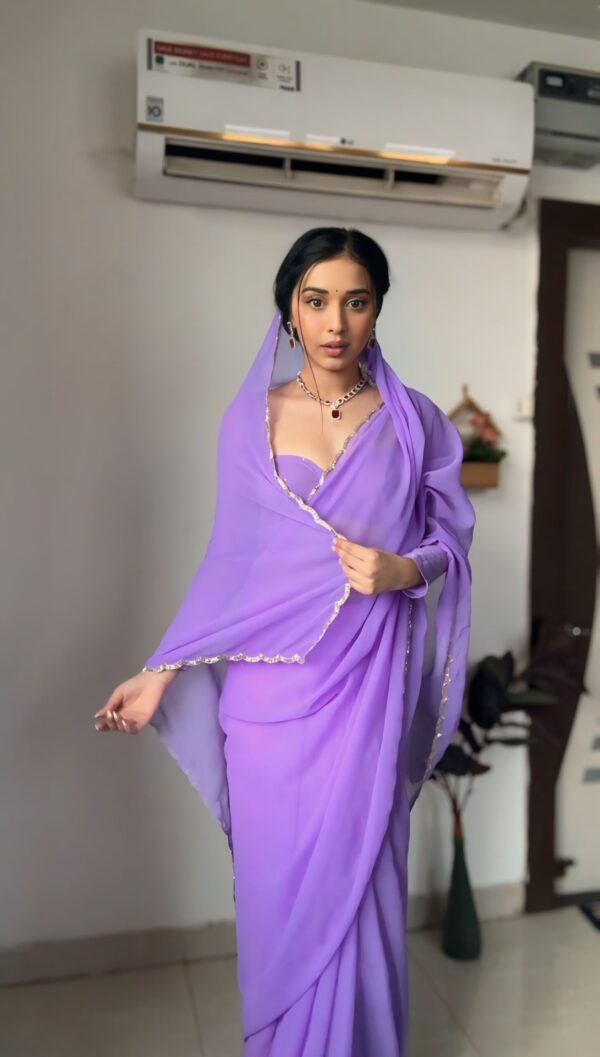 Lavender Color, Featuring A Scalloped Border Georgette Ready To Wear Saree With Stitched Blouse - Image 3