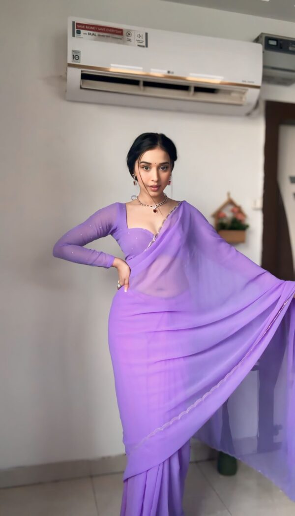 Lavender Color, Featuring A Scalloped Border Georgette Ready To Wear Saree With Stitched Blouse - Image 5