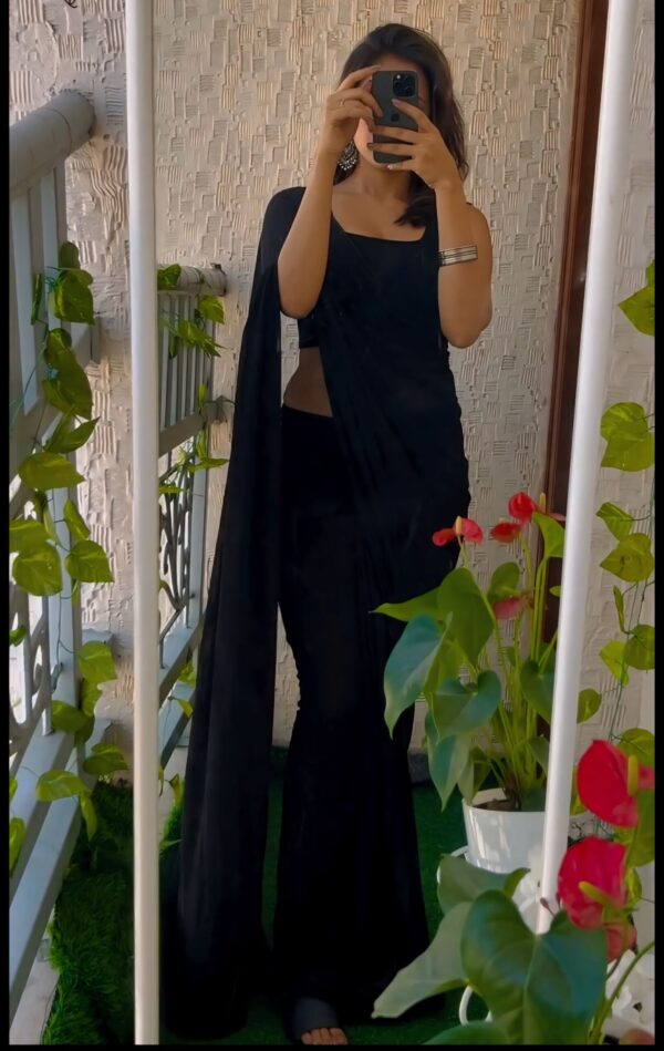 Black Elegant Design Georgette Ready To Wear Saree With Unstitched Blouse - Image 3