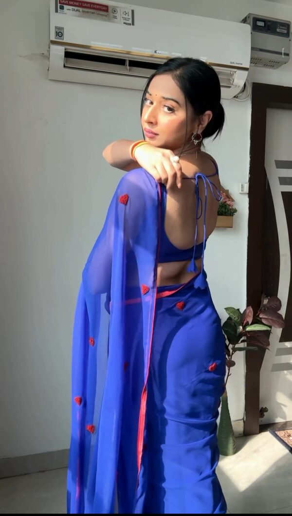 Royal Blue Shade With Small Red Embroidered Hearts Ready To Wear Saree With Unstitched Blouse - Image 3