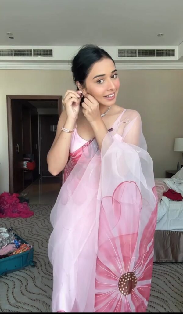 Pastel Pink Shade Hand-painted Floral Prints Organza Ready To Wear Saree With Unstitched Blouse - Image 7