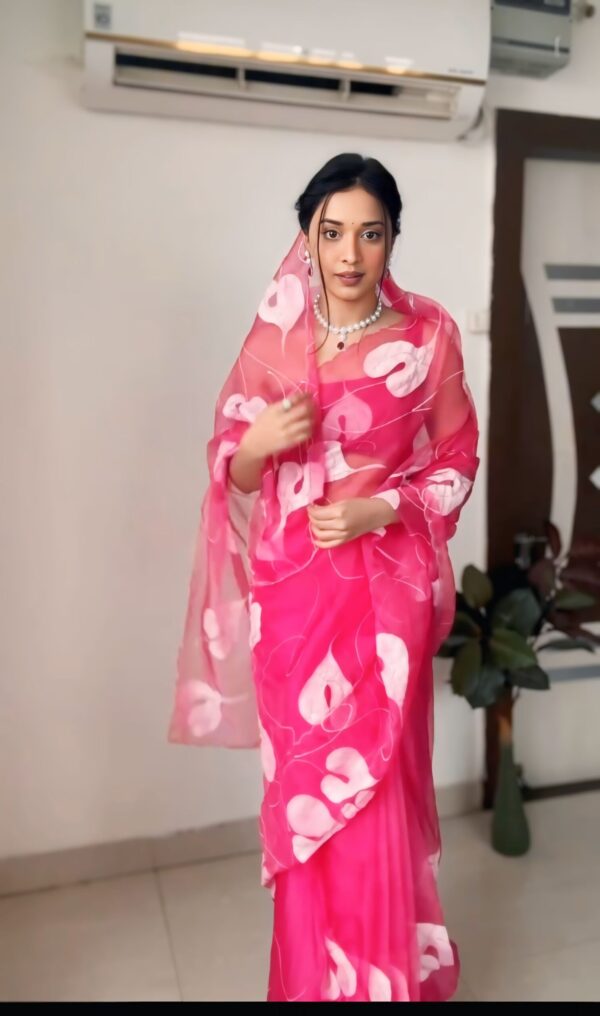 Pink White Abstract Floral Print Ready To Wear Saree With Designer Unstitched Blouse - Image 4