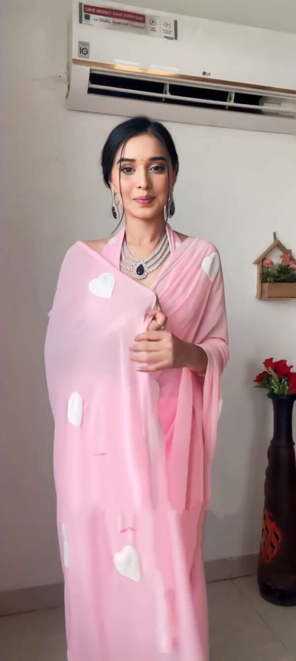 Soft Pink Georgette Saree With Cute White Heart Ready To Wear Saree With Unstitched Blouse - Image 7