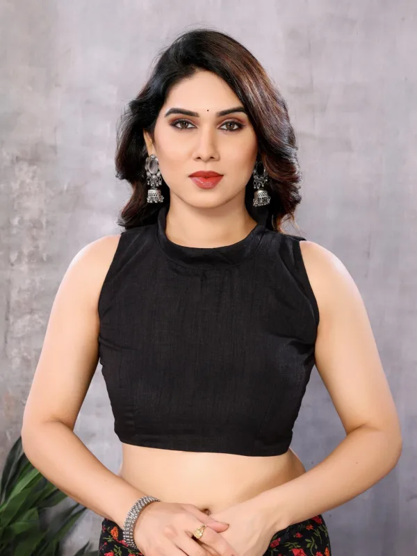 Black Georgette Red And Green Floral Prints Ready To Wear Saree  With Unstitched Blouse - Image 5