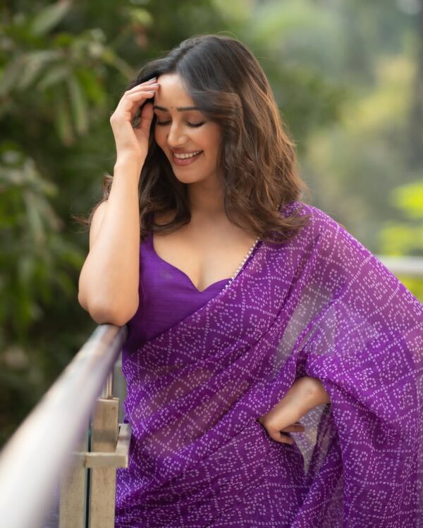 Purple Bandhani Print Design Georgette Ready To Wear Saree With Unstitched Blouse piece - Image 3