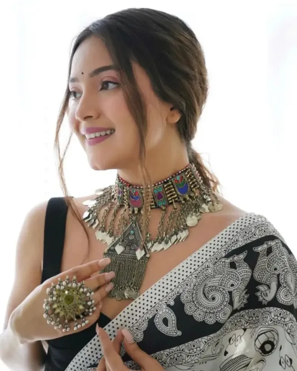 White And Black Handpainted Madhubani Art Motifs Georgette Ready To Wear Saree With Unstitched Blouse - Image 5