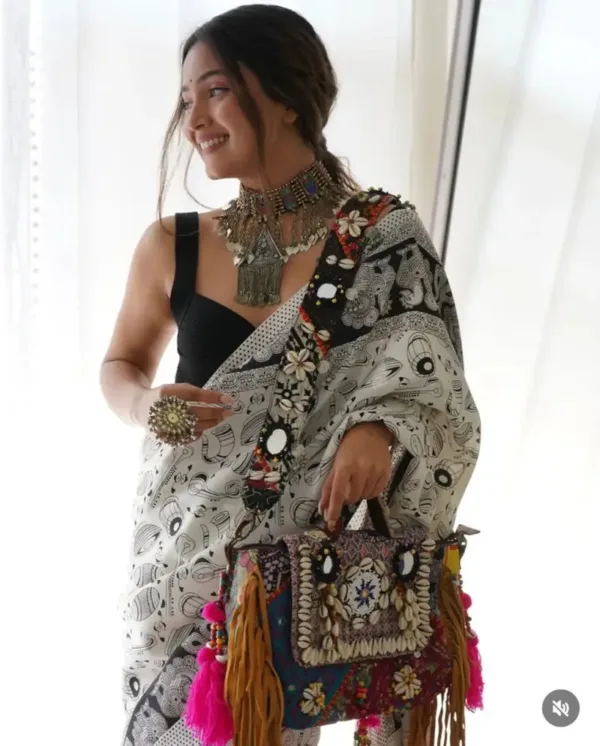 White And Black Handpainted Madhubani Art Motifs Georgette Ready To Wear Saree With Unstitched Blouse - Image 4