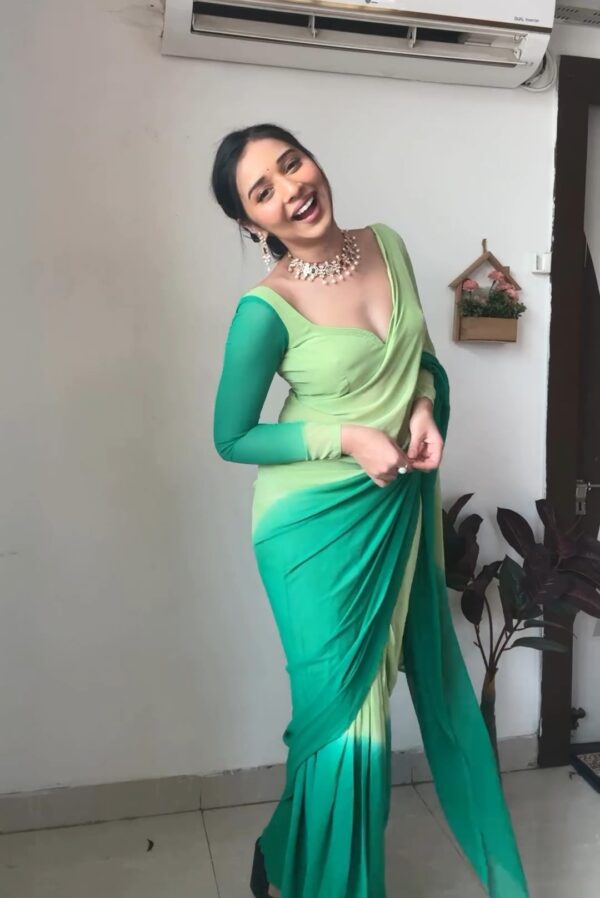 Light Green And Dark Green Color Ombre Saree Georgette Ready To Wear Saree With Unstitched Blouse - Image 4
