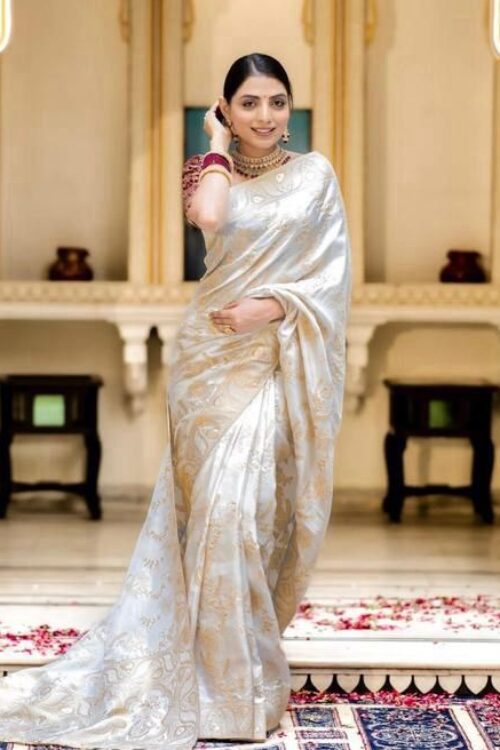 Ivory White Banarasi Jacquard Lichi Silk Saree with Subtle Gold Zari – Elegant Heritage Wear for Grand Occasions