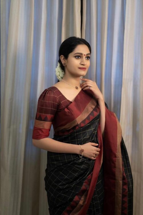 Elegant Black Jacquard Lichi Silk Saree with Maroon Zari Border – Timeless South Indian Grace