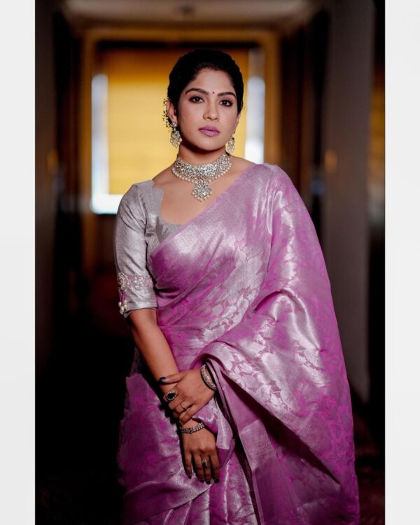 Lavender Mist – Jacquard Soft Lichi Silk Saree with Floral Silver Zari Weave - Image 3