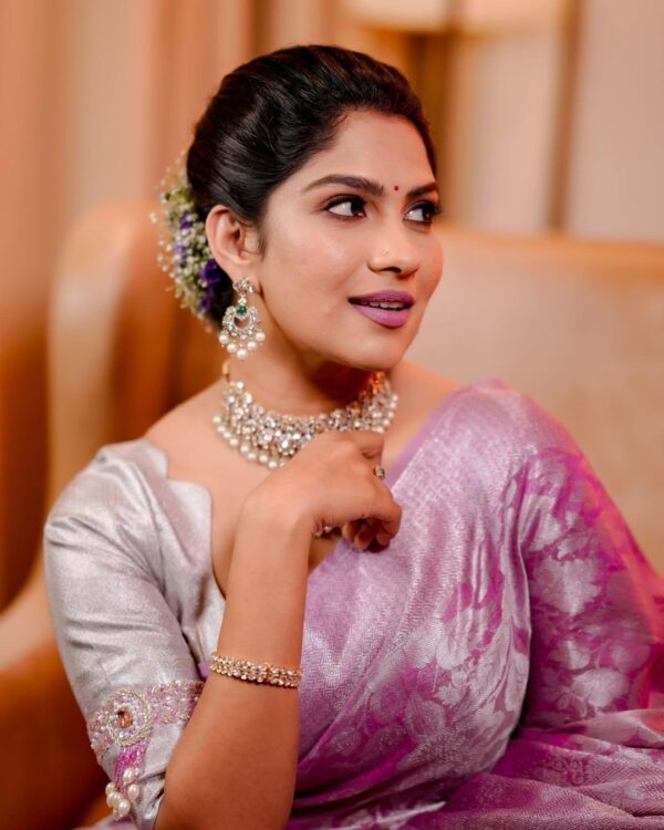 Lavender Mist – Jacquard Soft Lichi Silk Saree with Floral Silver Zari Weave - Image 5