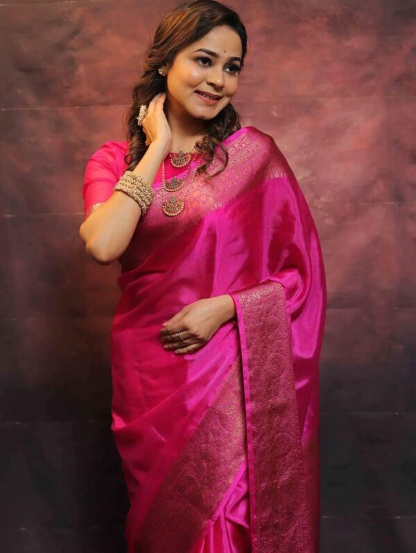 Radiant Rani Pink Kanjeevaram Lichi Silk Saree with Rich Zari Border – A Regal Choice for Festive Elegance - Image 3