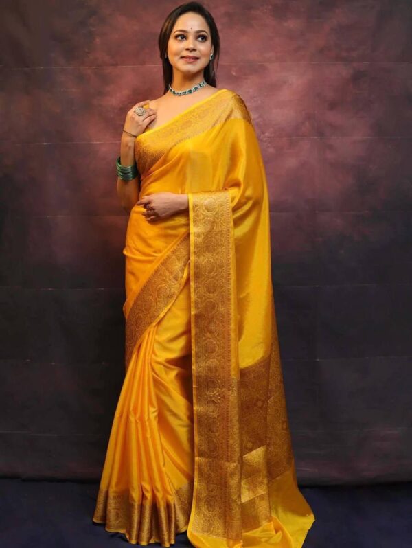 Radiant Yellow Kanjeevaram Lichi Silk Saree with Rich Gold Zari Border – A Regal Choice for Grand Occasions