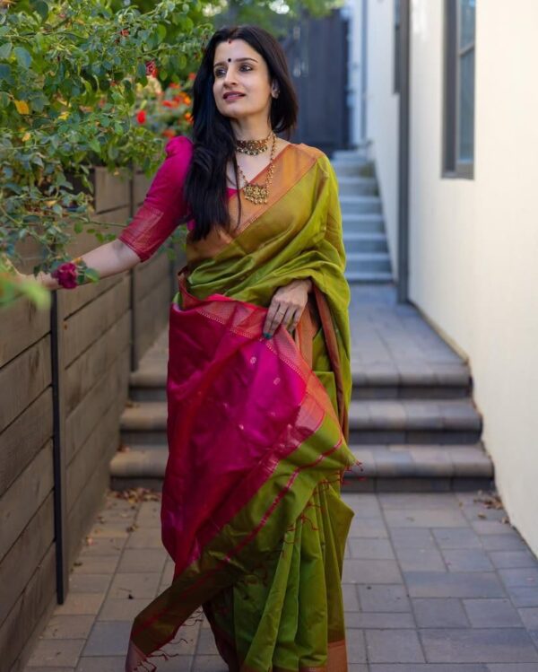 Elegant Olive Green and Pink Silk Saree – A Graceful Harmony of Earthy and Vibrant Tones - Image 6