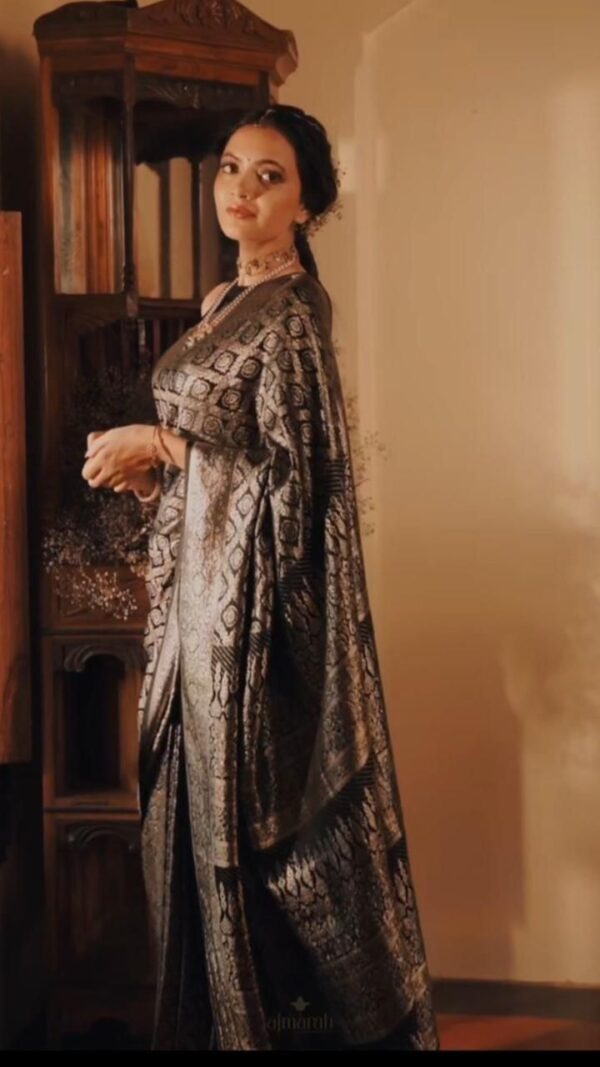 Luxe Black Banarasi Jacquard Lichi Silk Saree with All-Over Zari Weave - Image 3