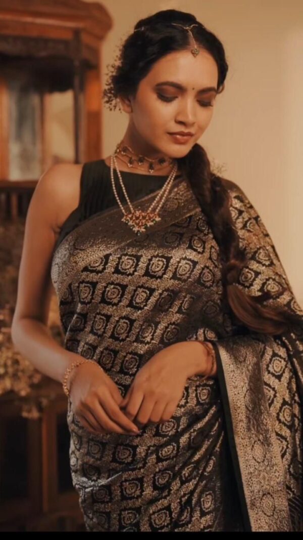 Luxe Black Banarasi Jacquard Lichi Silk Saree with All-Over Zari Weave
