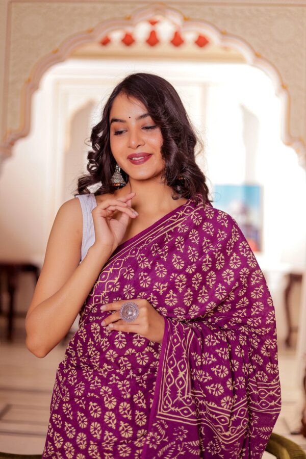 Elegant Handblock Printed Ready-to-Wear Linen Saree With Unstitched Blouse - Image 8