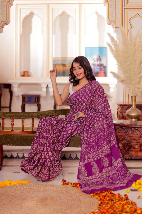 Elegant Handblock Printed Ready-to-Wear Linen Saree With Unstitched Blouse - Image 2