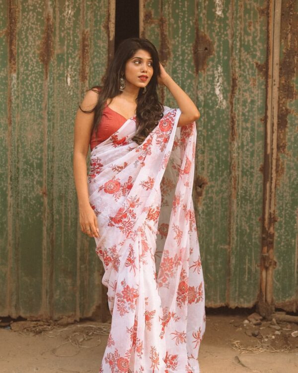 Ready-to-Wear White Georgette Saree with Red Floral Print – Elegant & Effortless - Image 3